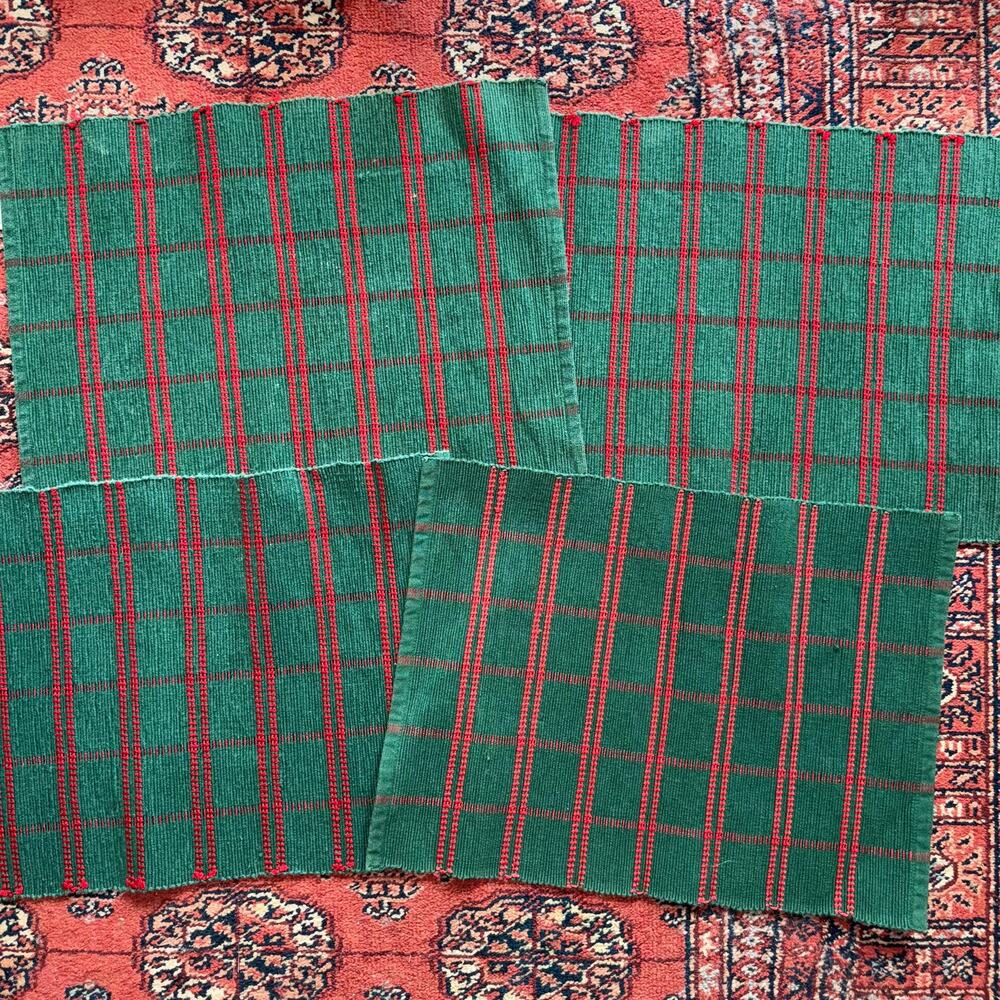 Pier 1 Set of 4 Green with Red Stripes Cotton/Rayon Woven Placemats